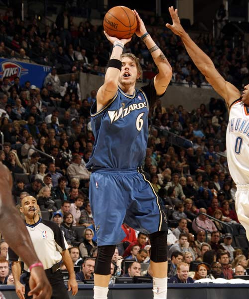 直冲篮下 直冲篮下