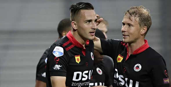 疑是对他在 疑是对他在