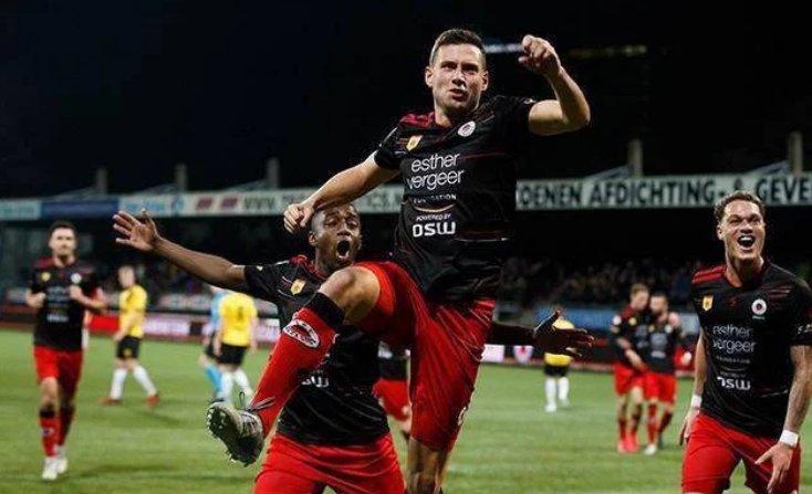 他多次尝试 他多次尝试