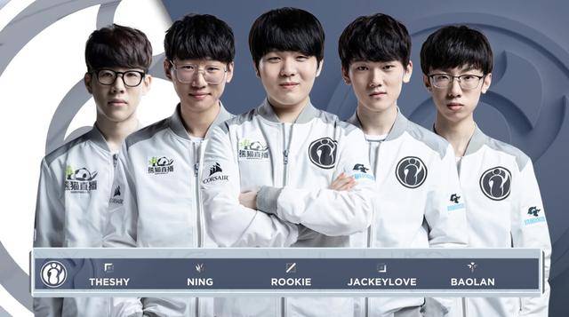 费尔南德斯 费尔南德斯