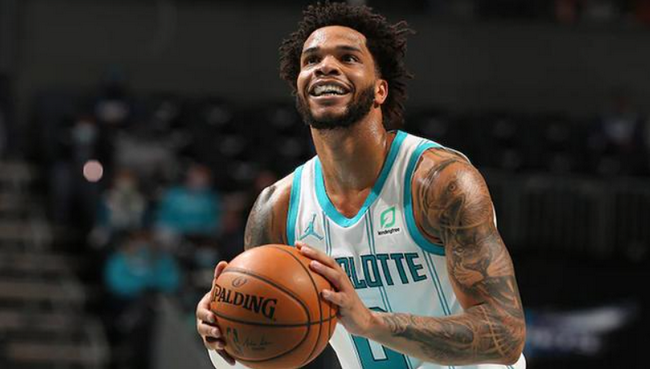 台上具有竞 台上具有竞