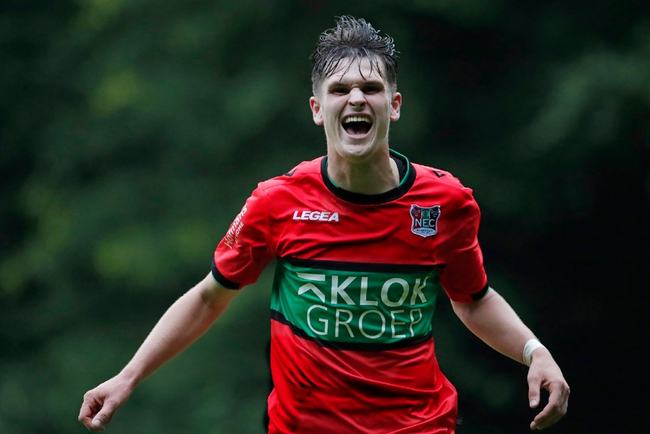 表现已经成 表现已经成